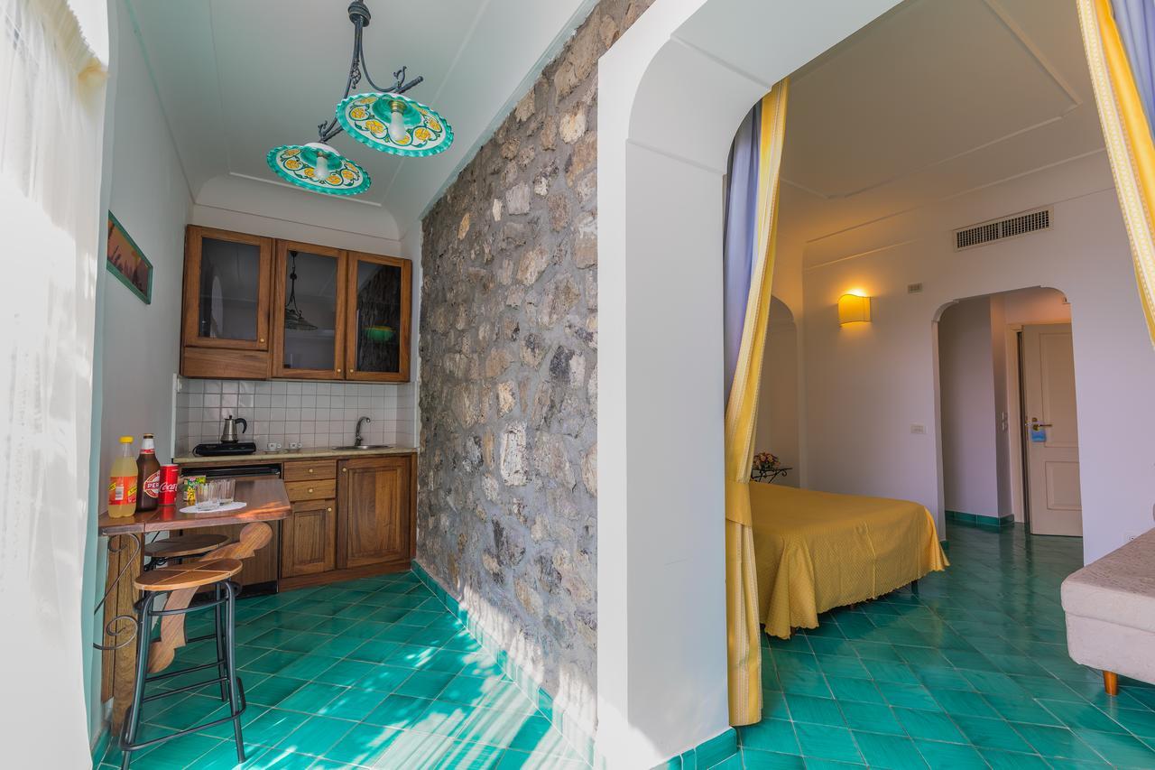 Bacio Del Sole B&B 포지타노 객실 사진